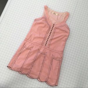 Adorable vintage-inspired dress